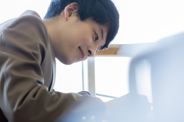 独学でマンガ家(漫画家)になるには?高校生から始める勉強法とデビューへの道